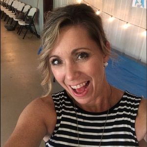 Meet your Posher, Lisa